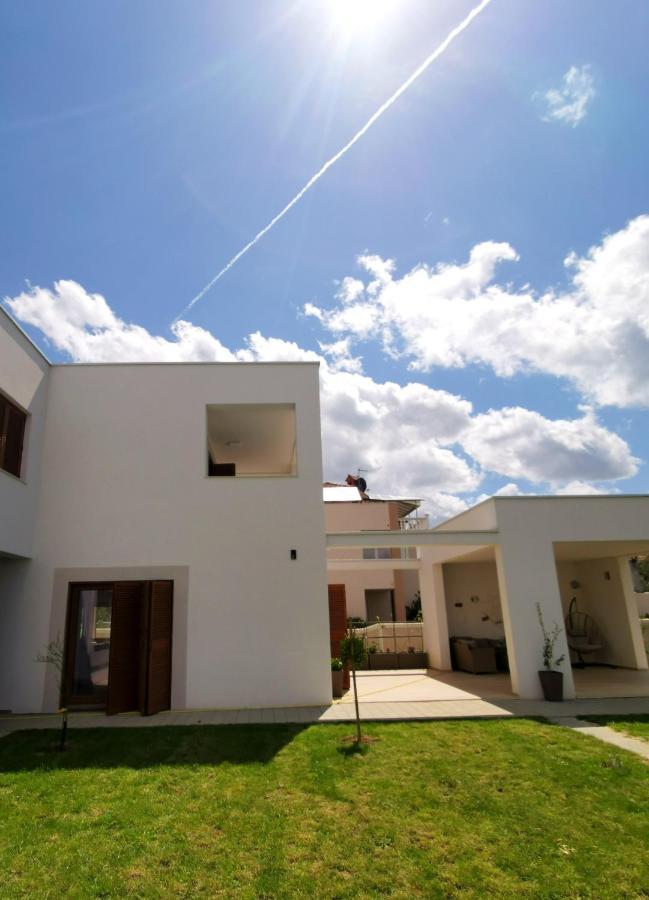Apartments Leticia Врси Экстерьер фото