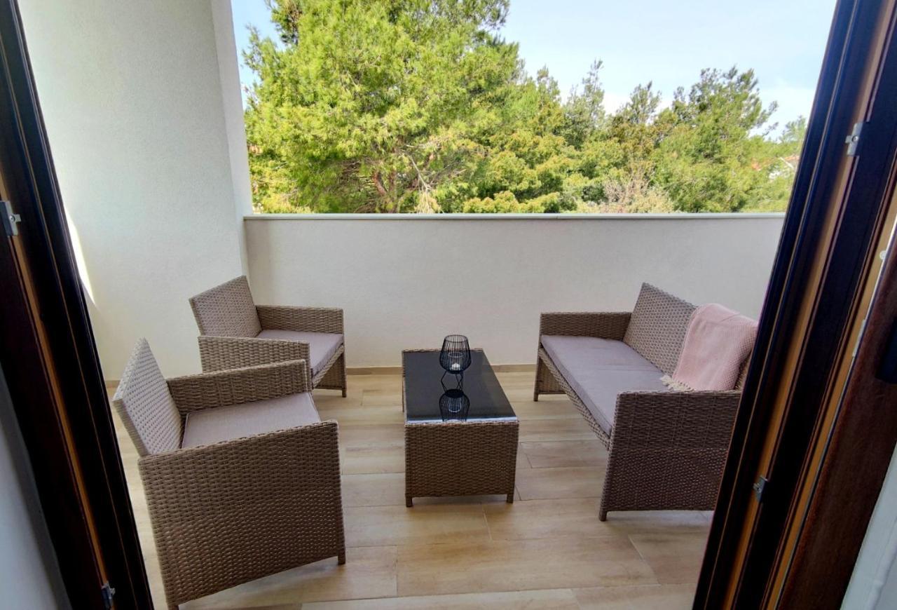 Apartments Leticia Врси Экстерьер фото