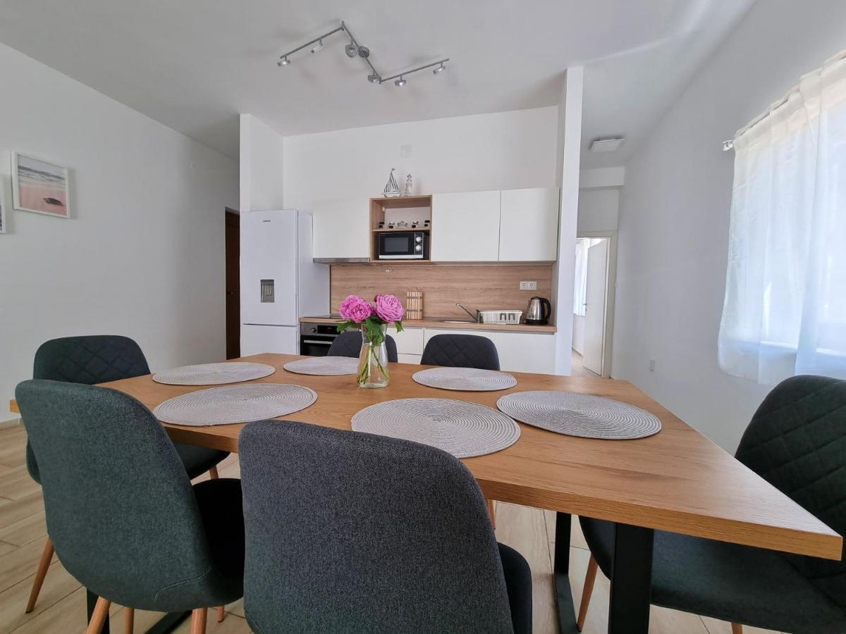 Apartments Leticia Врси Экстерьер фото