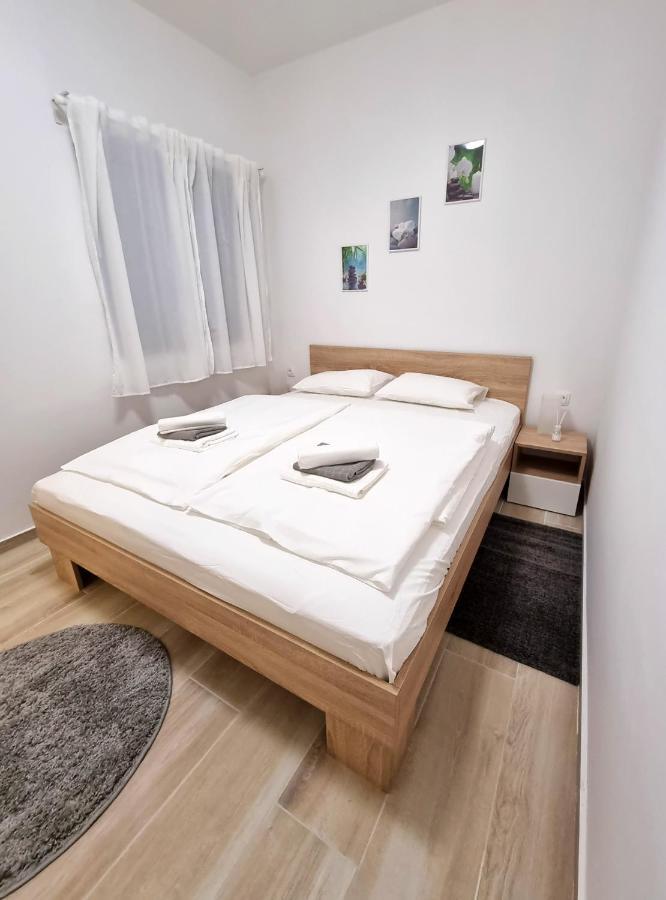 Apartments Leticia Врси Экстерьер фото