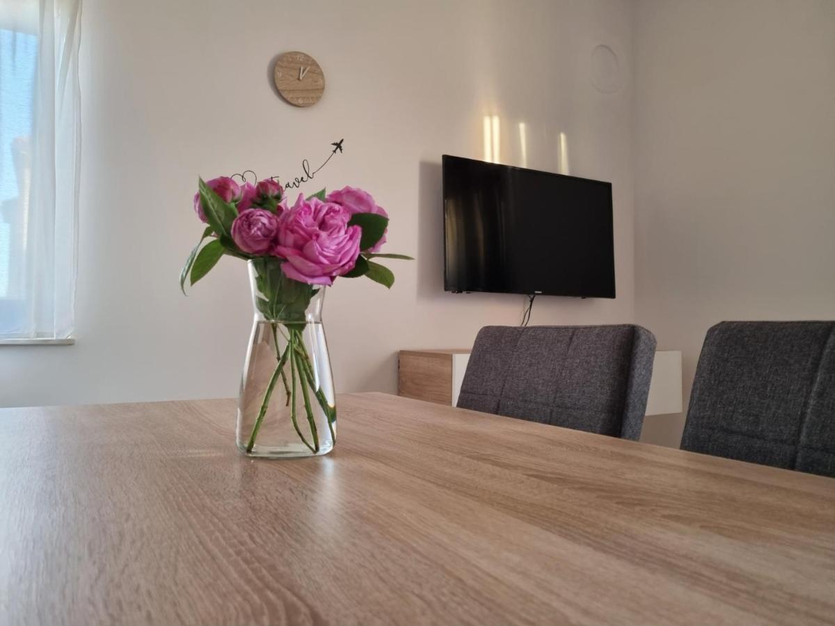 Apartments Leticia Врси Экстерьер фото
