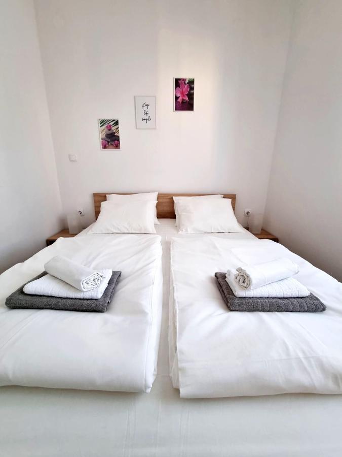 Apartments Leticia Врси Экстерьер фото