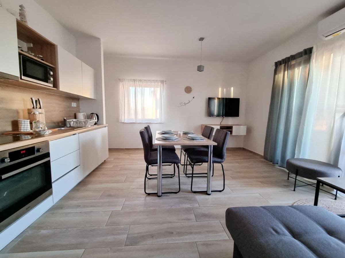 Apartments Leticia Врси Экстерьер фото