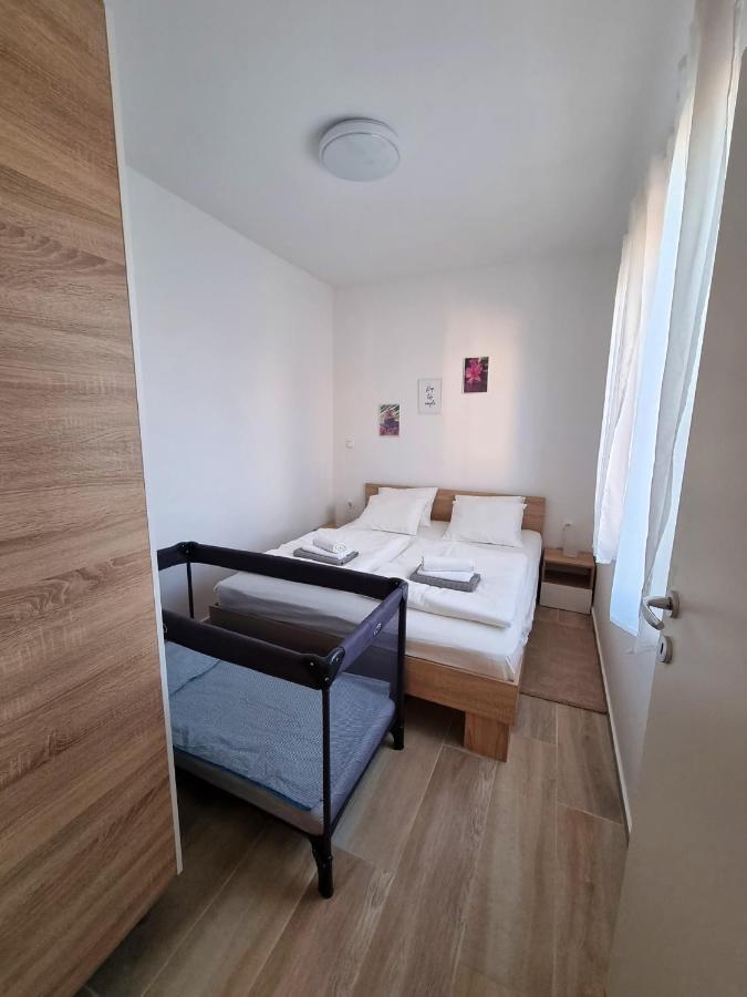 Apartments Leticia Врси Экстерьер фото