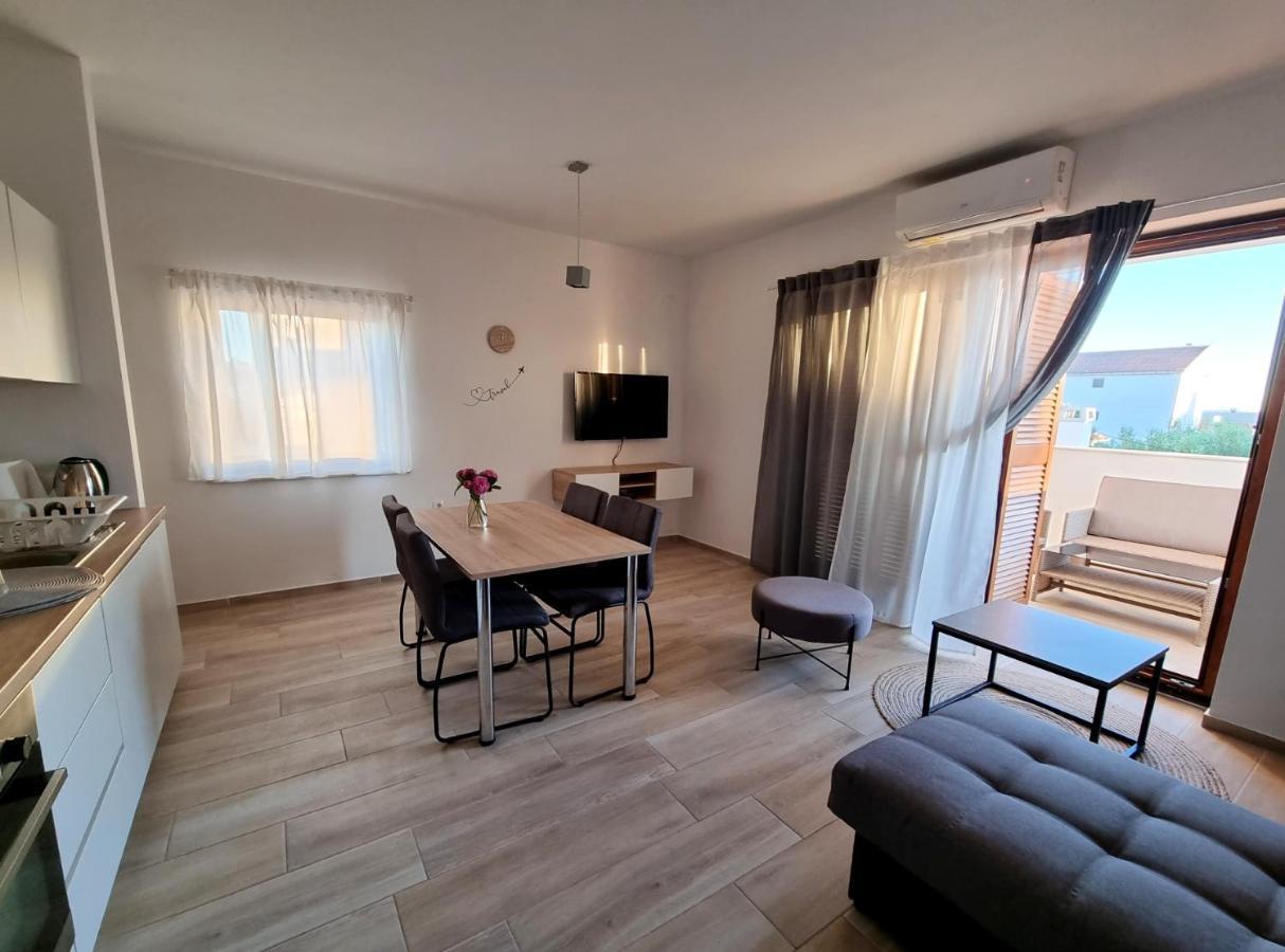 Apartments Leticia Врси Экстерьер фото